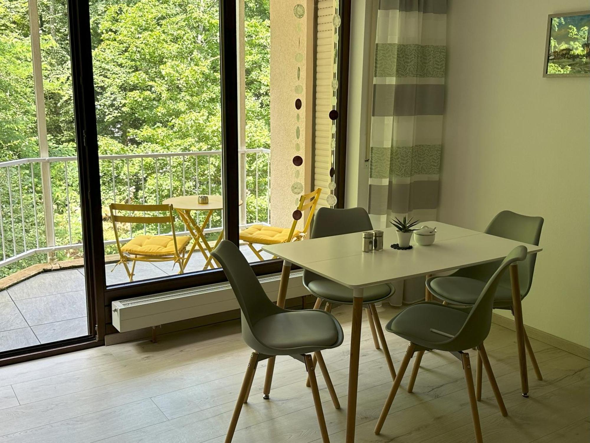 Ferienwohnung Buehler-Kurparkresidenz Bad Bergzabern Eksteriør bilde